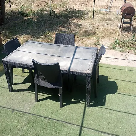 Kamp alanı Mobil Avec Piscine Sur Terrain Prive De 1500 M2